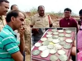 Discovery of Nizam era silver coins in Karimnagar