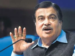 Gadkari implies dissatisfaction with his political situation