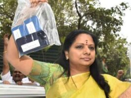 Kavitha provides evidence supporting ED's claim of destroying mobiles