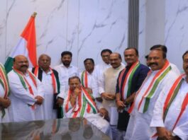 Senior Congress Leader Dharmpuri Srinivas Joins the Party (DS)