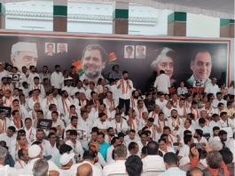 Telangana Congress Leaders Protest Against Rahul's Disqualification