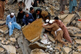 8 People Dead as Death Toll Climbs in Landslide at Afghanistan-Pakistan Border Crossing