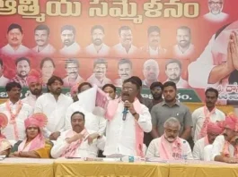 Dasoju Sravan criticizes BJP in Hyderabad