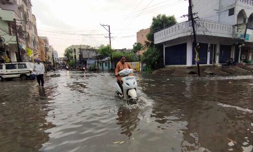 Farmers in chaos again as unseasonal rains hit Warangal