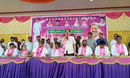 Vinay Bhaskar highlights Telangana's rapid progress under BRS government in Warangal