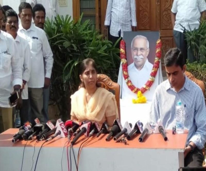 Vivekananda Reddy's Daughter Challenges Stay on Arrest of Kadapa MP Avinash in Supreme Court