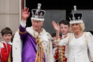 Harry and Andrew Missing as Royal Family Acknowledges Soaked Crowds from Buckingham Palace Balcony