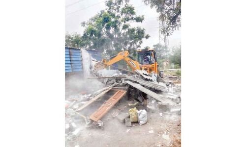 Illegal structures in Jawahar Nagar demolished by Hyderabad Metropolitan Development Authority