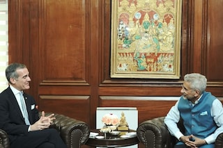 Jaishankar Meets US Ambassador Garcetti, Expresses Confidence in Strengthening India-US Relations.