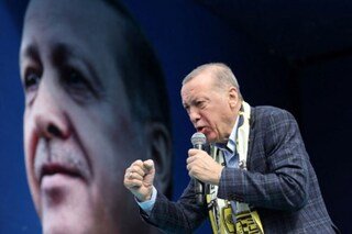 Turkey's Erdogan Faces Challenging Election Race Due to Strong Opponent, Severe Earthquake, and Domestic Concerns