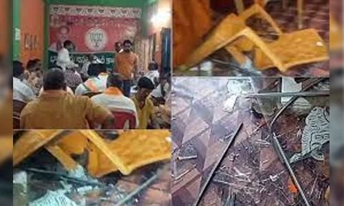 BJP factions engage in clash prior to PM's visit to Warangal