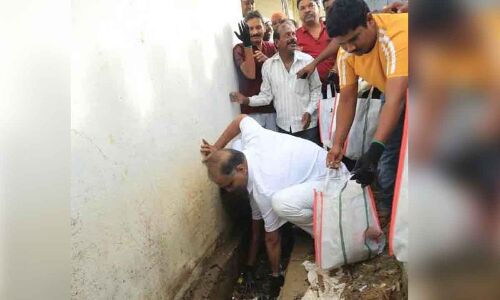 Harish adopts Gandhigiri approach to achieve garbage-free Siddipet