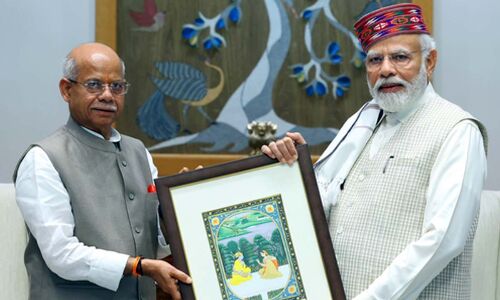 Himachal Governor meets with PM Modi, briefs him on rain-induced losses