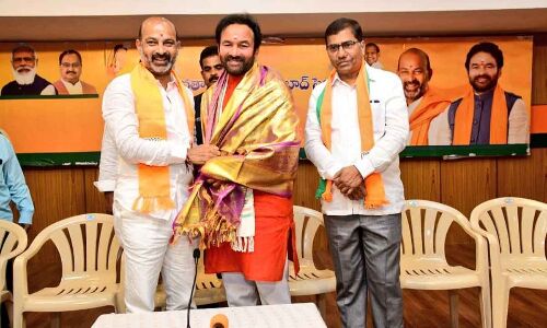 Kishan Reddy and Bandi Sanjay join forces, demonstrating unity