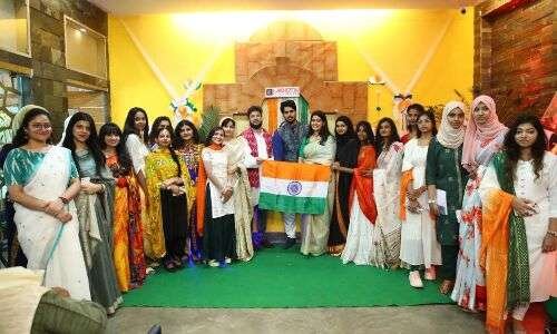 Lakhotia College of Design commemorates Independence Day with splendor