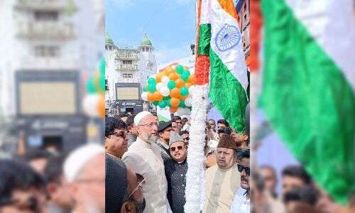 Tricolour hoisted by AIMIM leaders