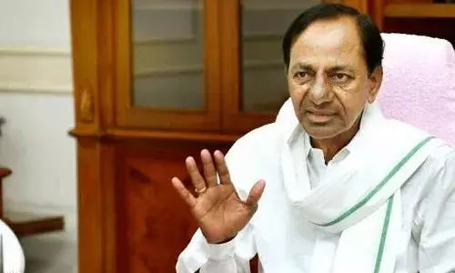 KCR orders officials to hold state honours for Harishwar Reddy's last rites