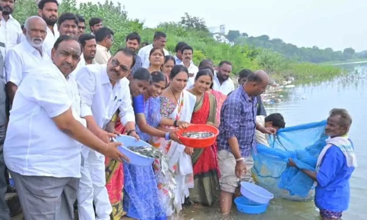 MLA Vodithala announces government's plan to provide motorcycles and auto-rickshaws to fishermen