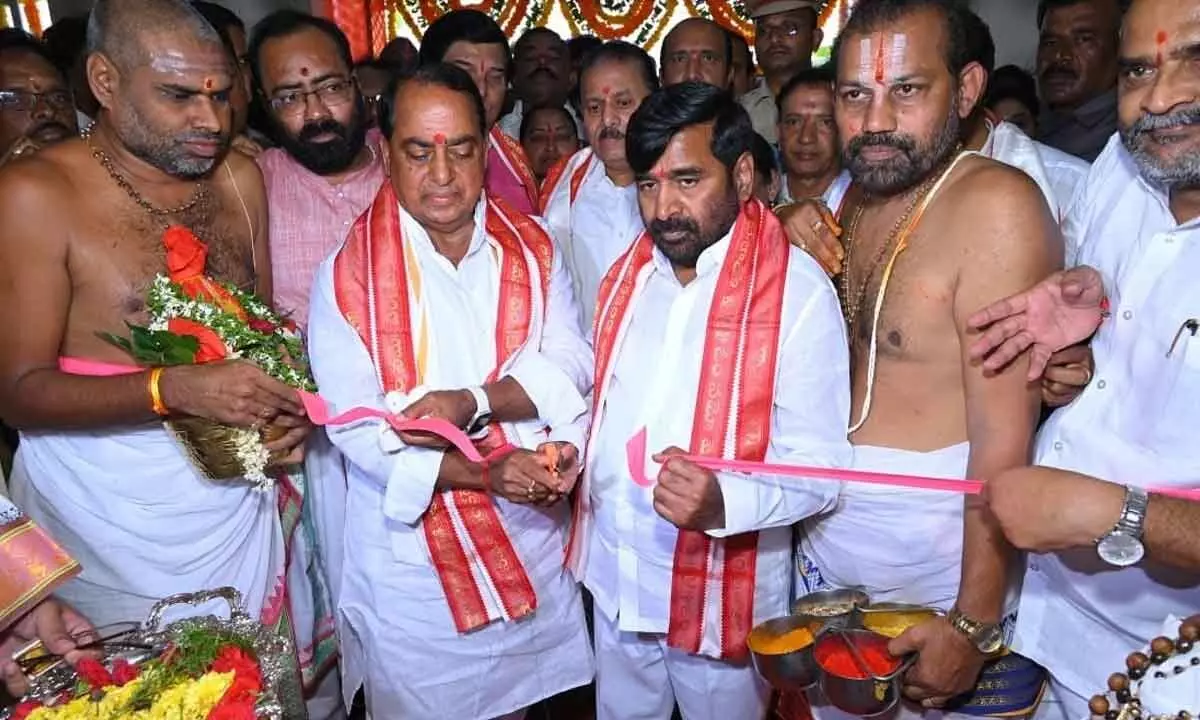 Allola and Jagdish inaugurate newly renovated Brahmin Sadan