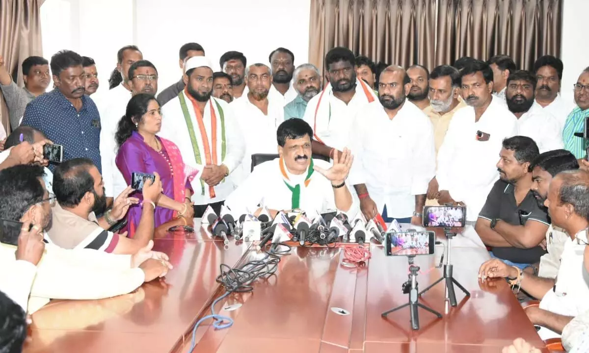 Congress cadre meets with Malkajigiri MLA Mynampally for election campaign discussion