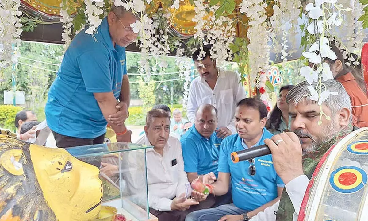 Special General Meeting Held by Agarwal Samaj in Hyderabad, Featuring 'Rath Yatra'