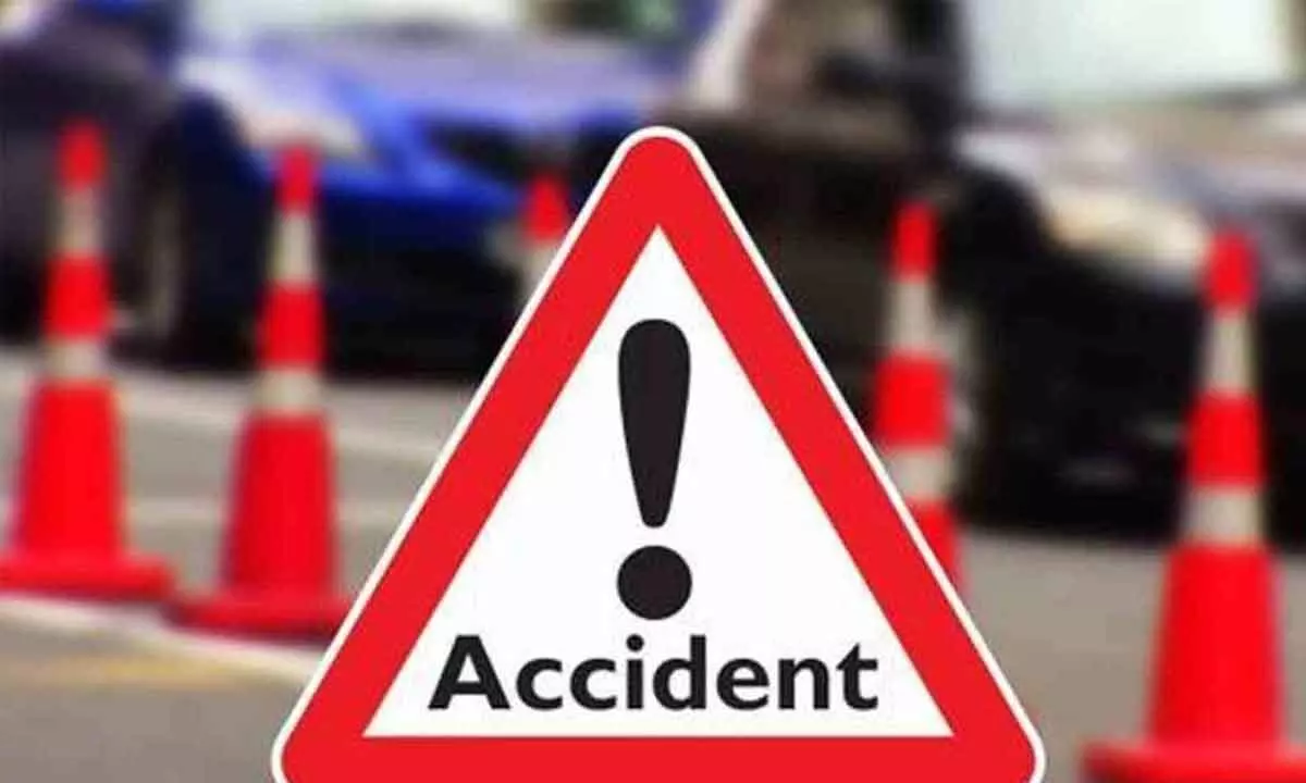 Tragic Early Morning Incident on Varanasi-Lucknow Highway Results in Eight Fatalities