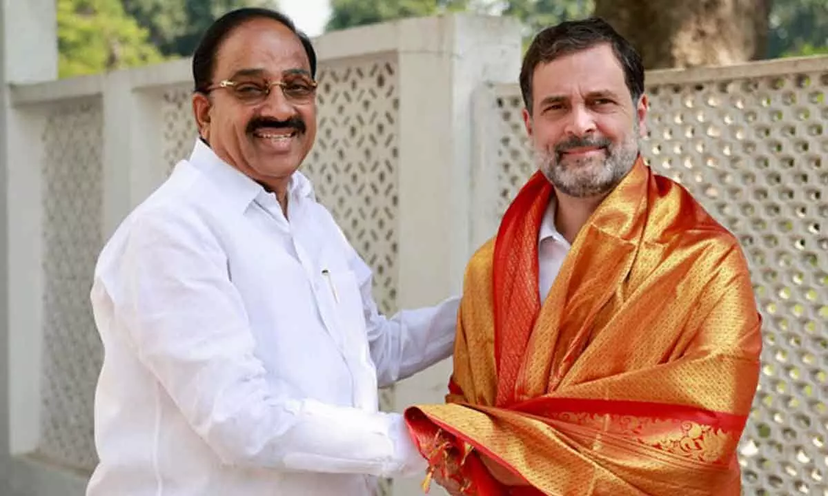 Tummala Nageswara Rao Holds Talks with Rahul Gandhi on Political Scenario in Khammam