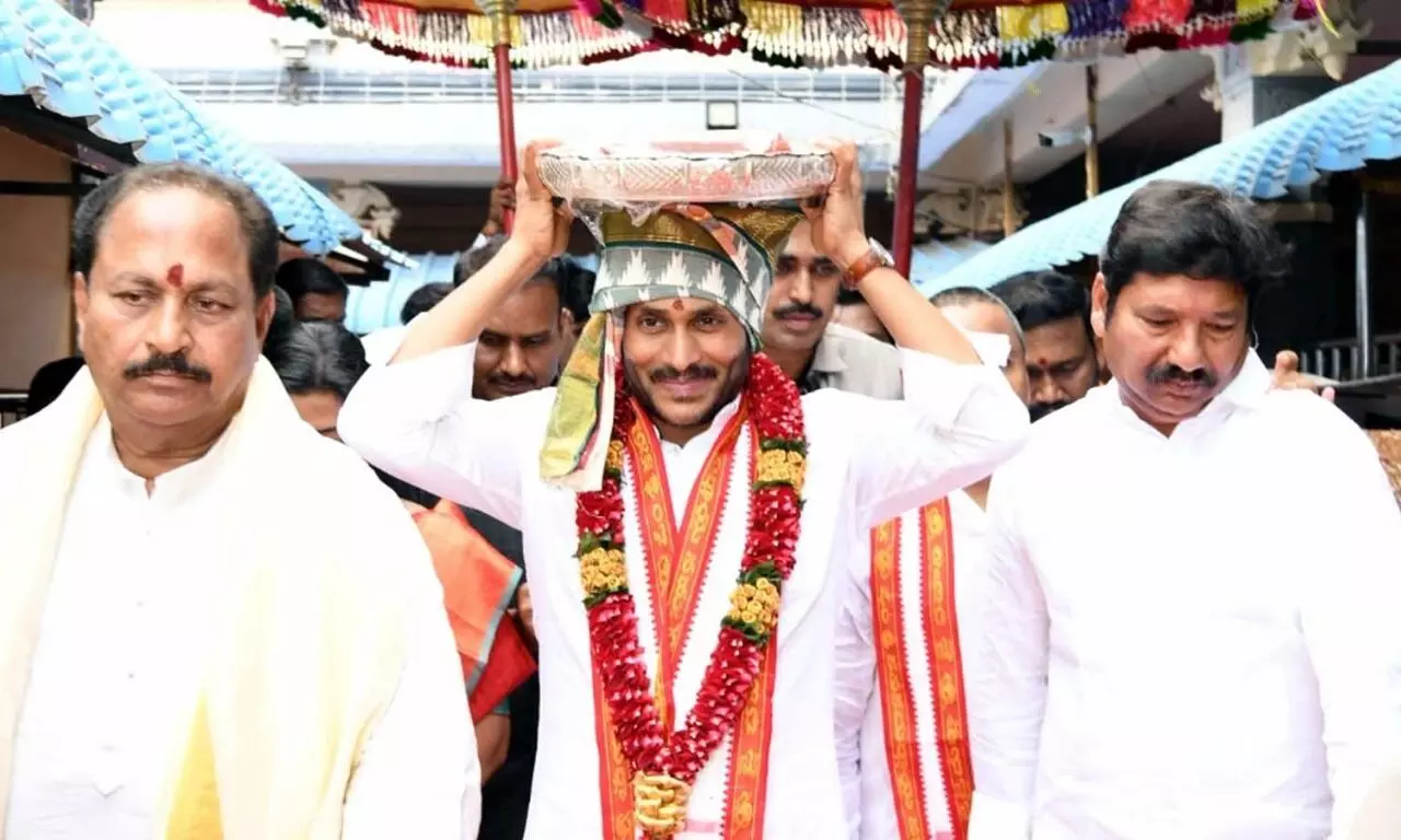 YS Jagan presents silk robes to Goddess Kanaka Durga in Vijayawada