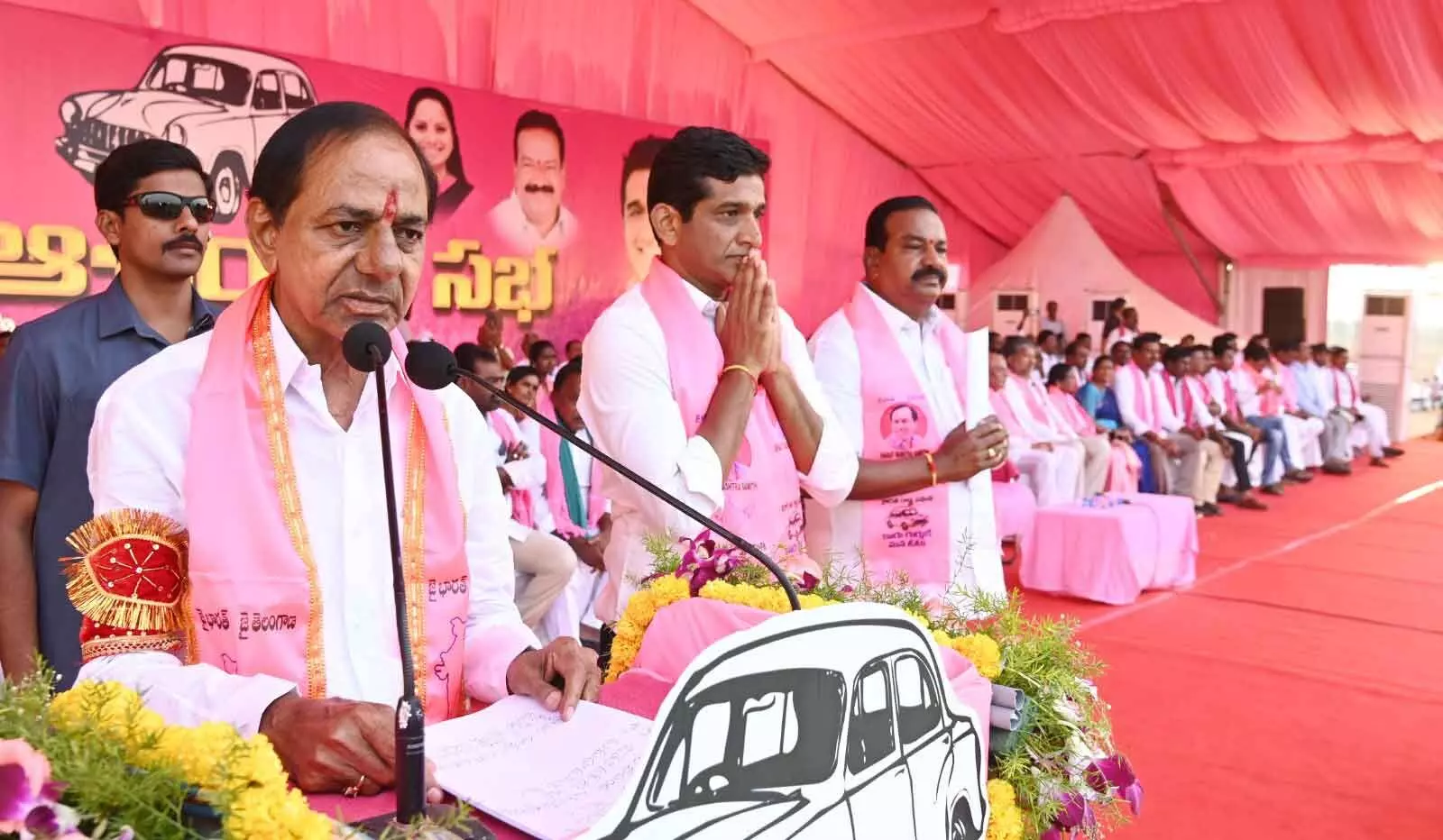 Armoor Praja Ashirwad meeting witnesses KCR's commendation of Jeevan Reddy