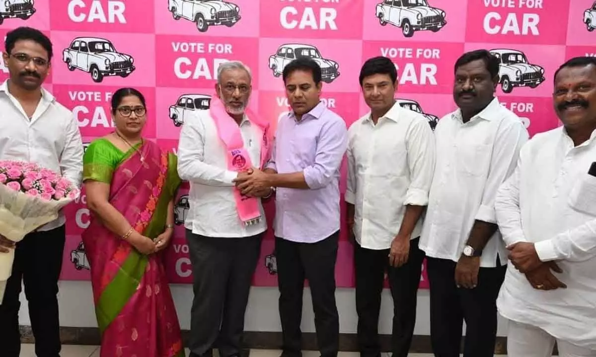 BJP leaders from Neredmet division join BRS in the presence of KTR