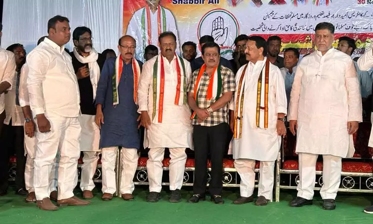 Leaders of IIM and BRS unite with Congress Party, led by Zameer Ahmed Khan