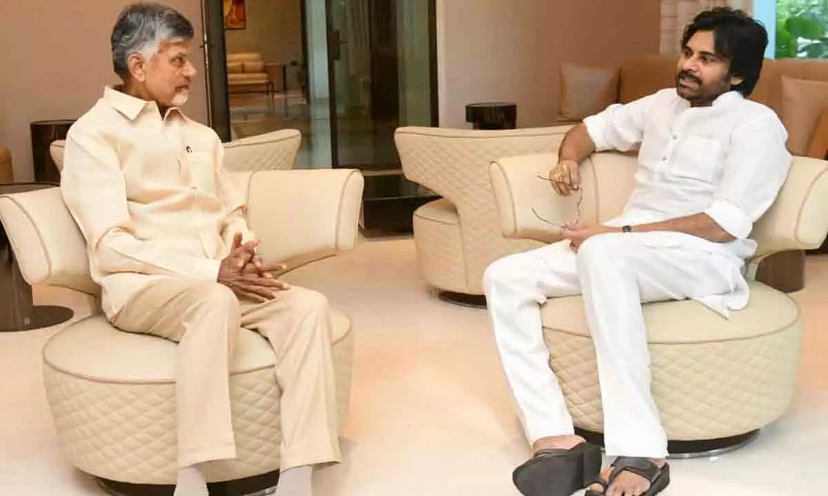 Pawan Kalyan visits Chandrababu in Hyderabad, expresses concern for his health