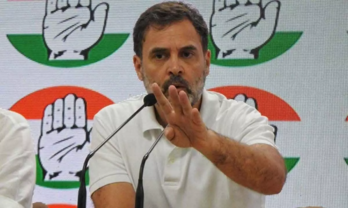 Rahul criticizes Asad for collaborating with saffron party