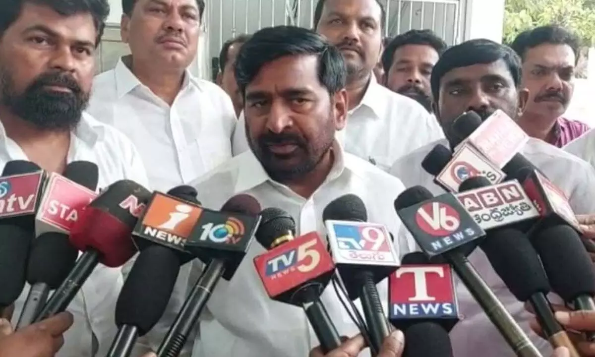 Rythu Bandhu halted by Congress, calls to bury the decision