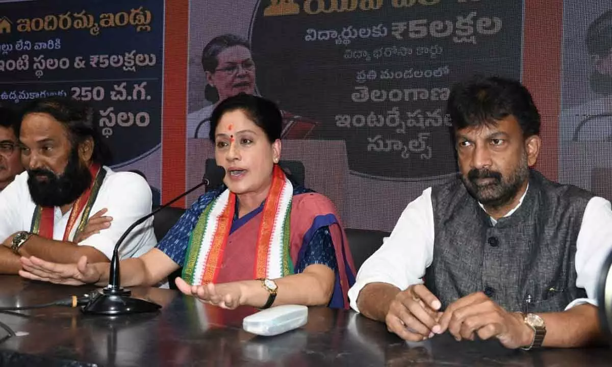 Vijayashanti Accuses BJP of Secret Alliance with BRS After Joining Congress