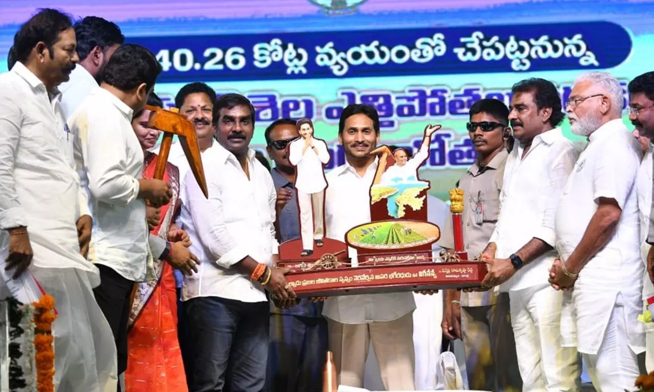 YS Jagan alleges Chandrababu Naidu disregards Palnadu, commences construction of Varikapudisela Lift Irrigation Scheme