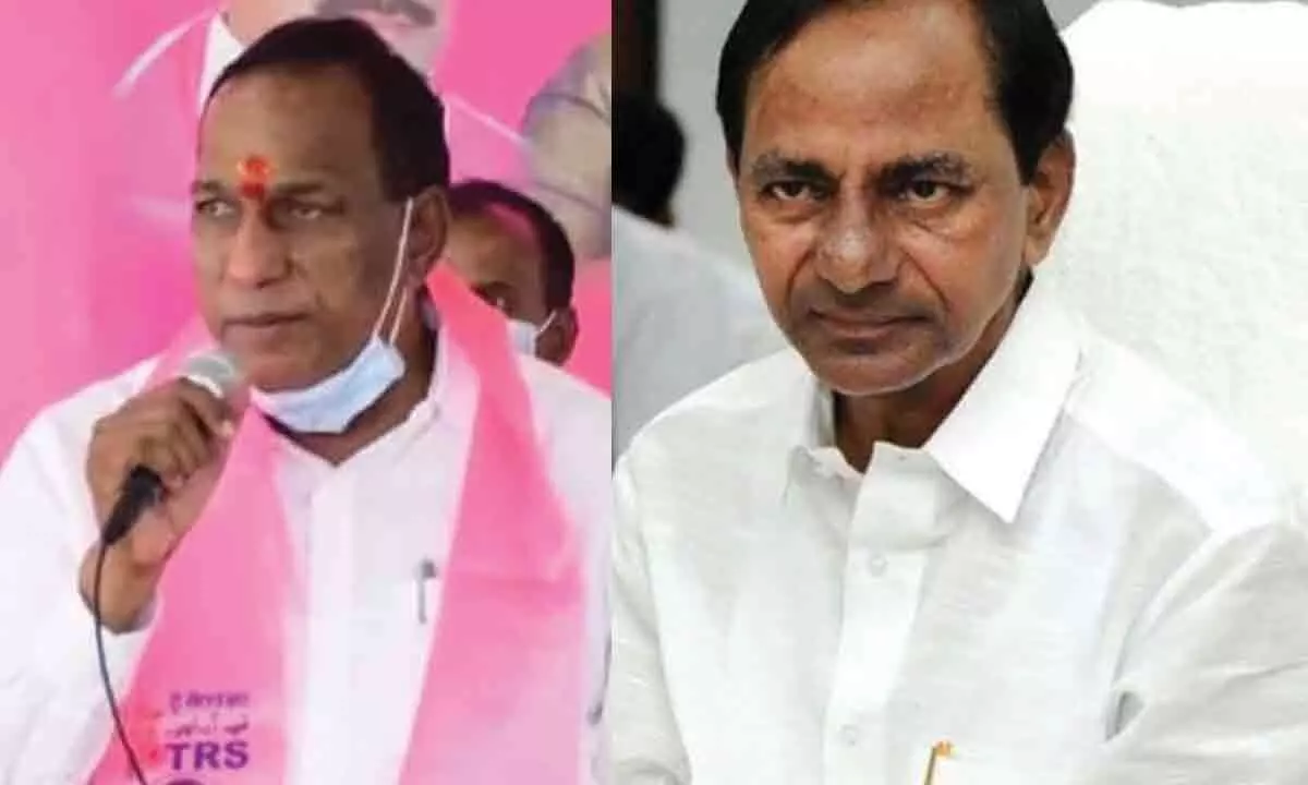 Doubts arise as Malla Reddy and 2 other MLAs are absent in meeting with KCR