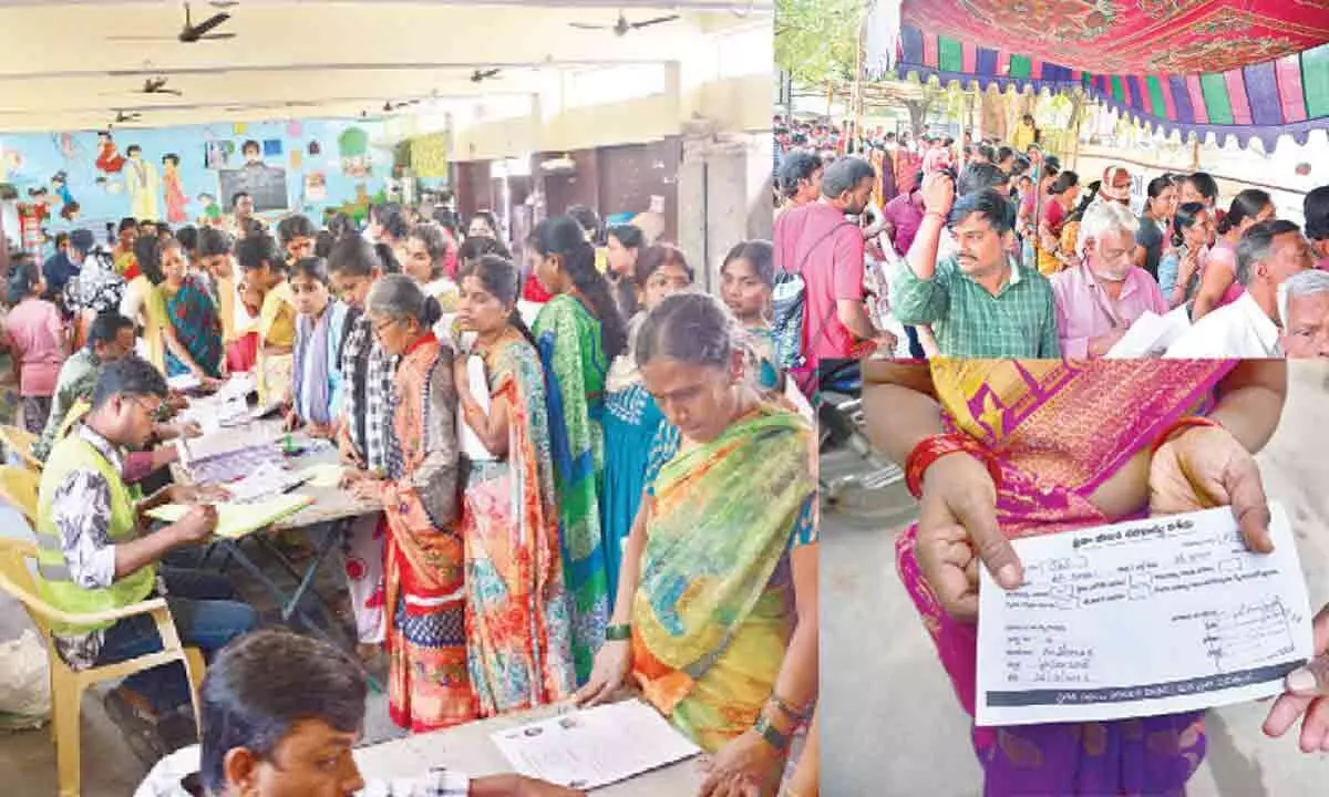 Heavy rush witnessed at Praja Palana centres in Hyderabad