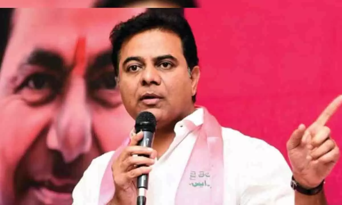 KTR comes to the aid of Annapurna after four unsuccessful attempts at Praja Darbar