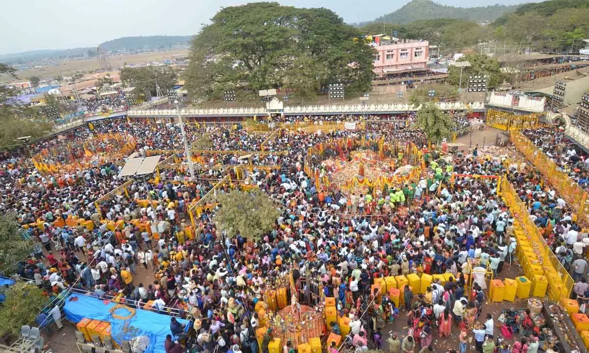 Officials working tirelessly to ensure necessary amenities are in place for devotees at Medaram Jatara