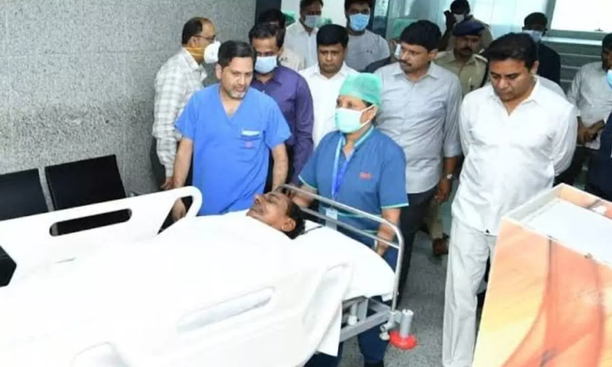 Pawan Kalyan and Chandrababu extend well wishes to KCR for a swift recovery