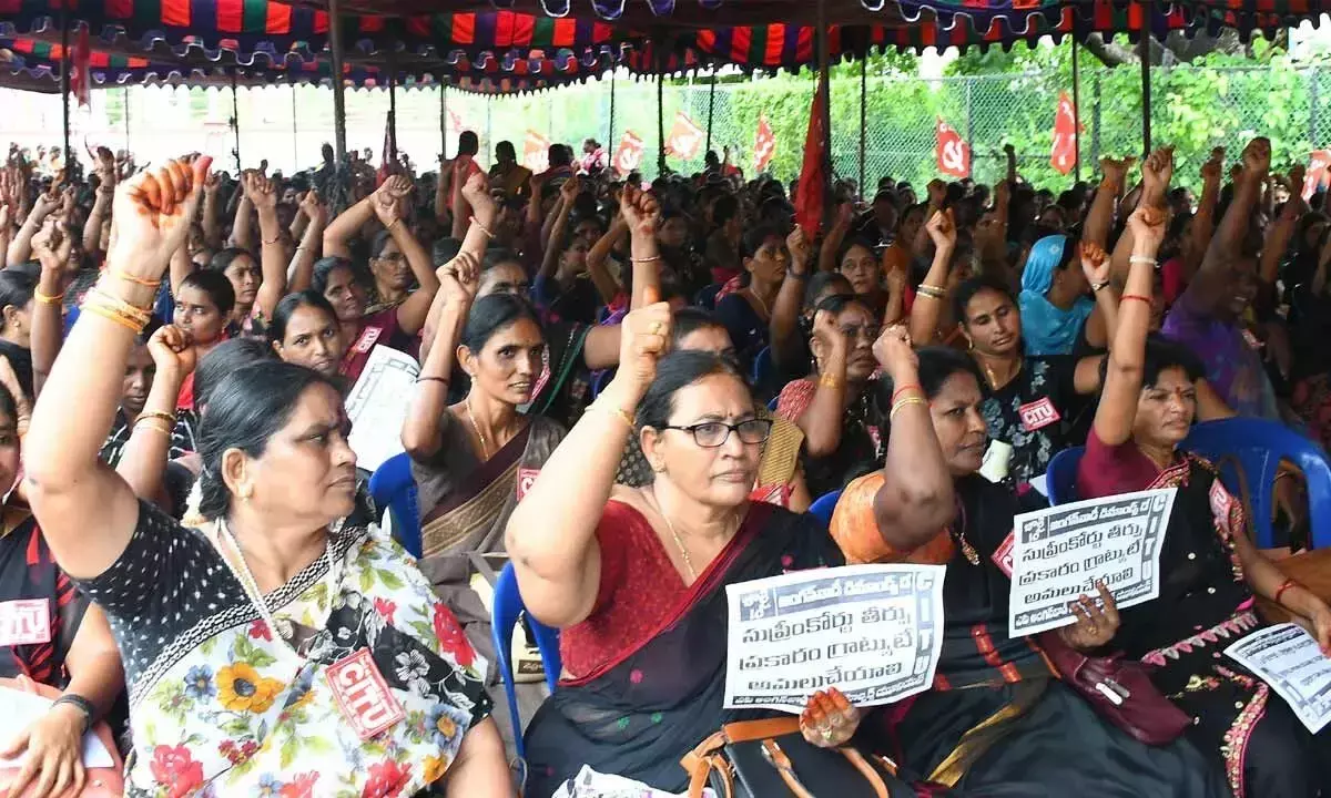 Anganwadi Workers and Municipal Staff in AP Persist in Demands, Stalemate Unresolved