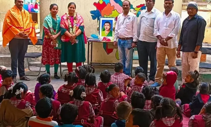 Khairatabad hosts card competition commemorating Savitribai Phule's birth anniversary