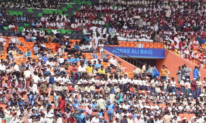 Test Match Draws Cricket Fans to Uppal Stadium in Hyderabad
