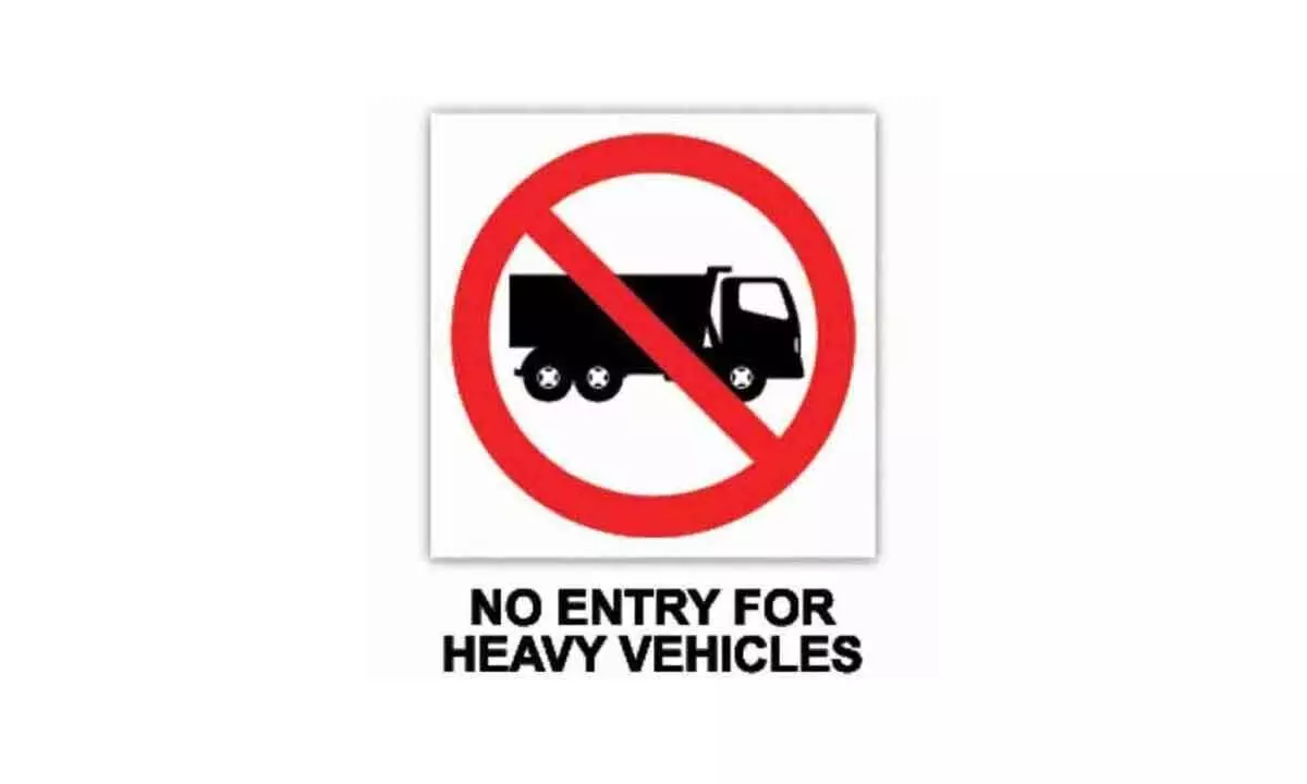 Restrictions imposed on heavy vehicles by Hyderabad city police