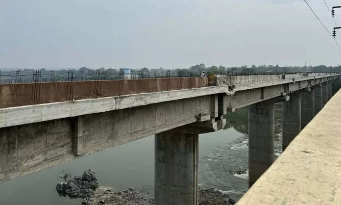 Delays in construction of high-level bridge in Kothagudem