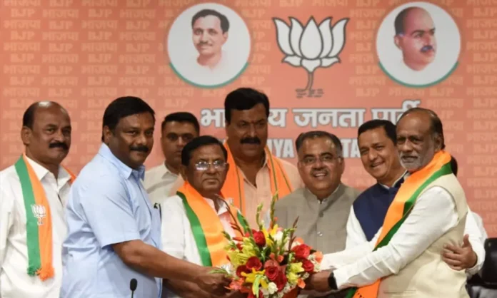 Former BRS lawmakers switch allegiance to BJP in Delhi