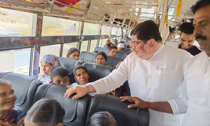 Minister Ponnam Prabhakar Surprises Passengers on RTC Bus Journey, Engages in Conversation with Commuters