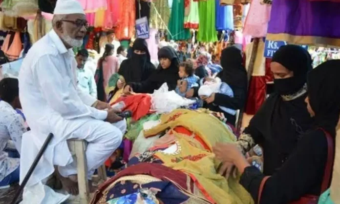 Night bazaars in Hyderabad bursting with activity as Eid shopping fever takes hold