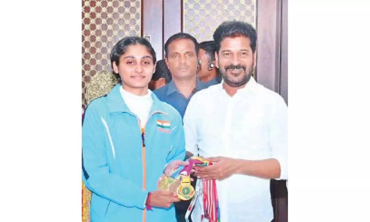 Revanth Reddy, Chief Minister of Hyderabad, praises badminton player